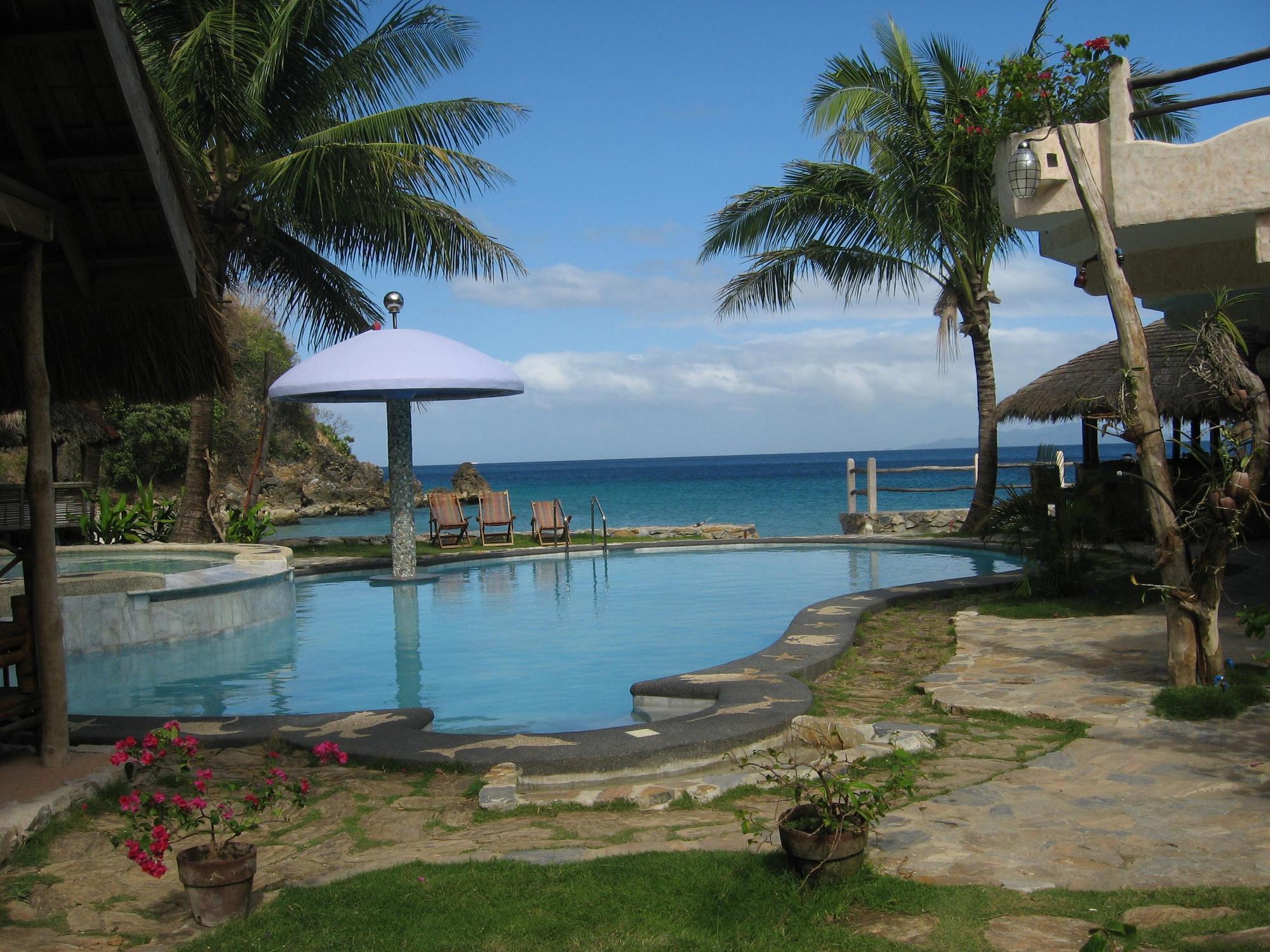El Canonero Diving Beach Resort Puerto Galera Buitenkant foto