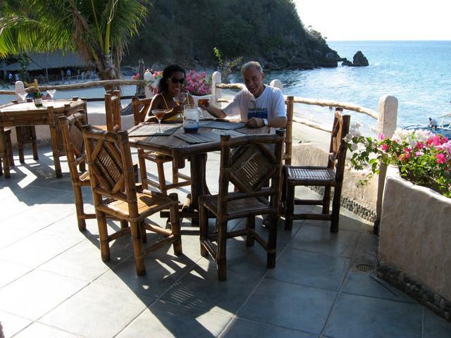 El Canonero Diving Beach Resort Puerto Galera Buitenkant foto