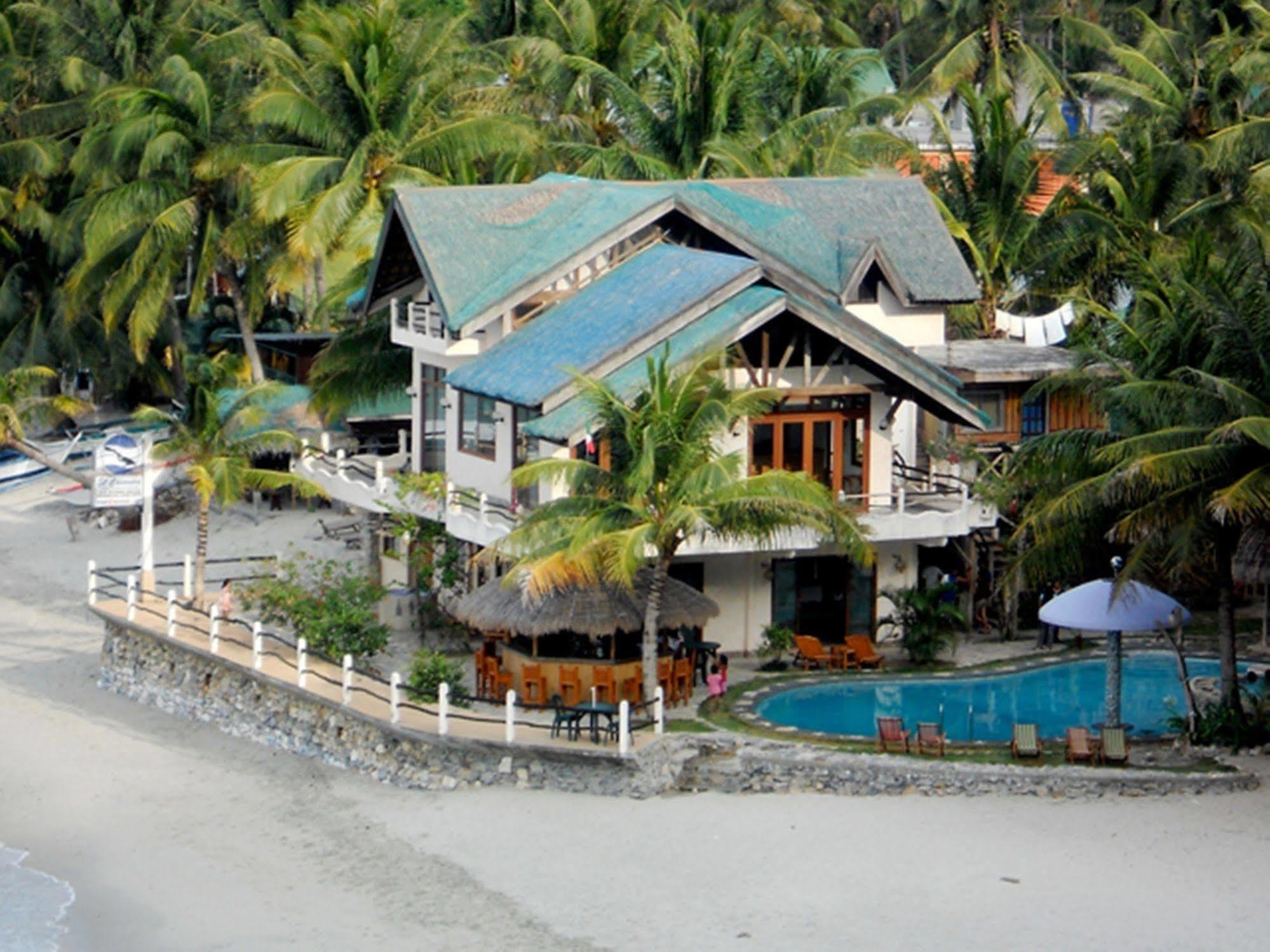 El Canonero Diving Beach Resort Puerto Galera Buitenkant foto