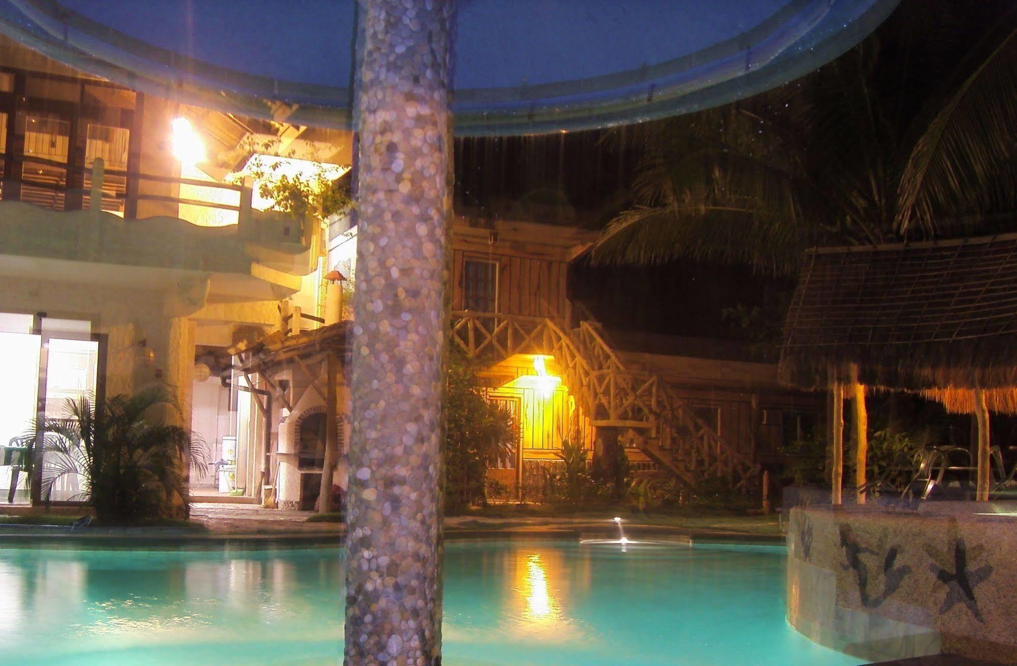 El Canonero Diving Beach Resort Puerto Galera Buitenkant foto
